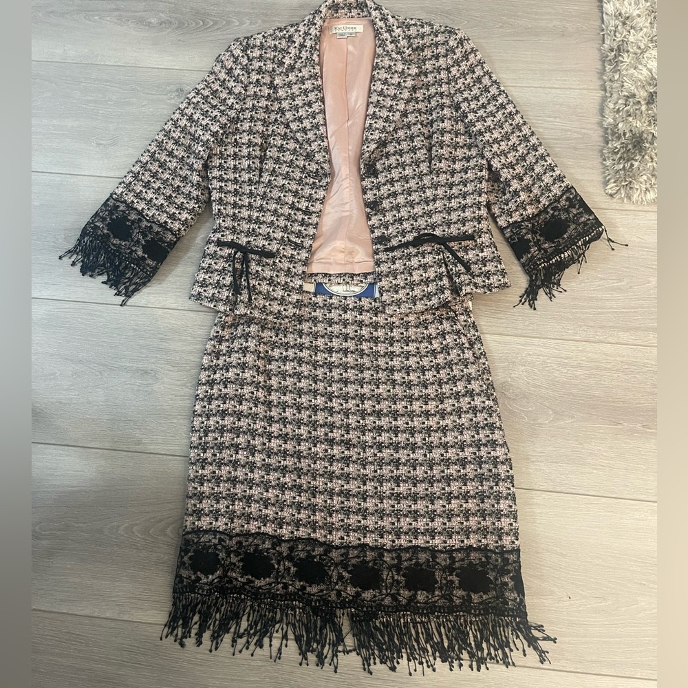 Kay Unger skirt suit